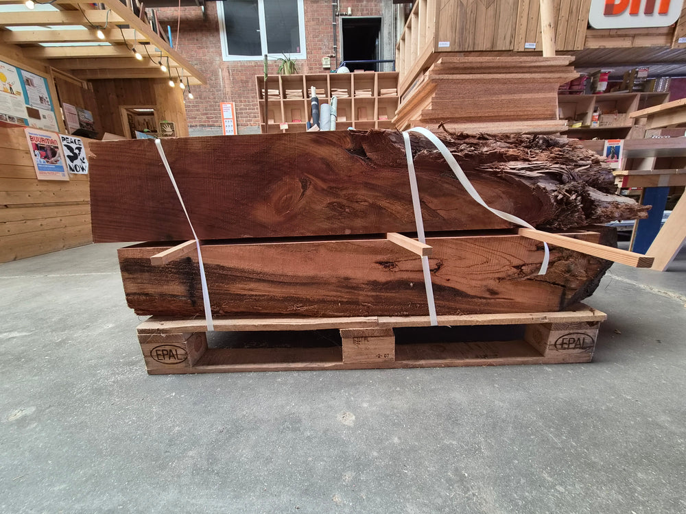 Sequoia balken (nat hout) (st)
