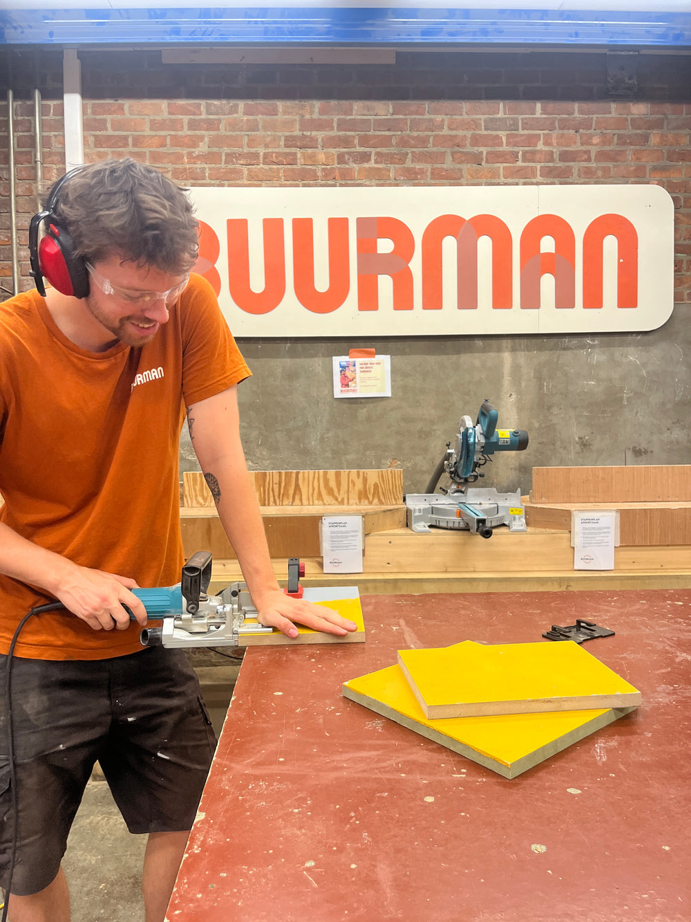 WERKBANK HUREN - MEESTER