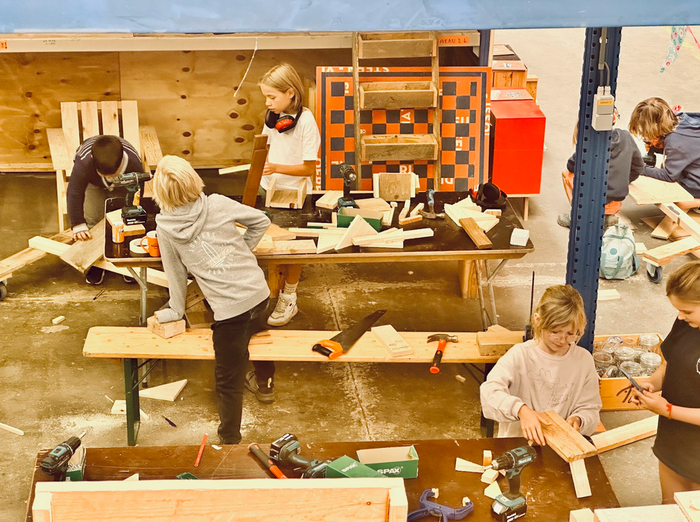 ZEEPKISTEN WORKSHOP - HELE DAG WORKSHOP - INSCHRIJVEN MET MEER PERSONEN VOOR 1 ZEEPKIST? STUUR MAILTJE NAAR WERKPLAATS@BUURMANANTWERPEN.BE